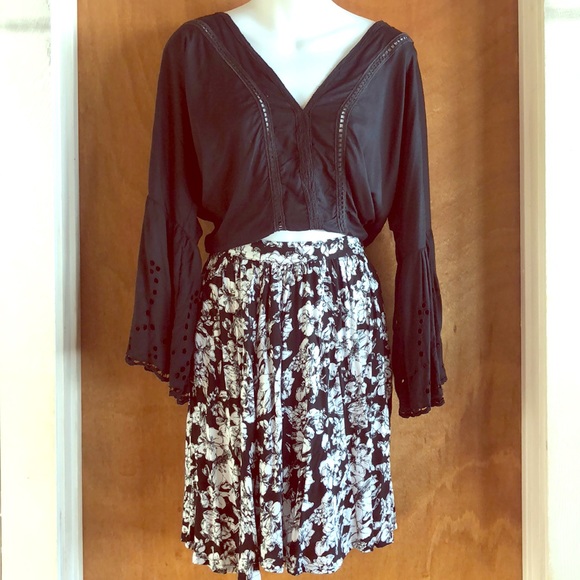 Flirty Bamboo Blonde Mini Skirt- One Size - Picture 1 of 5